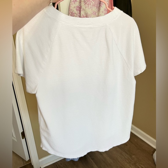 Mododoc White Top- Size Medium - Picture 3 of 3